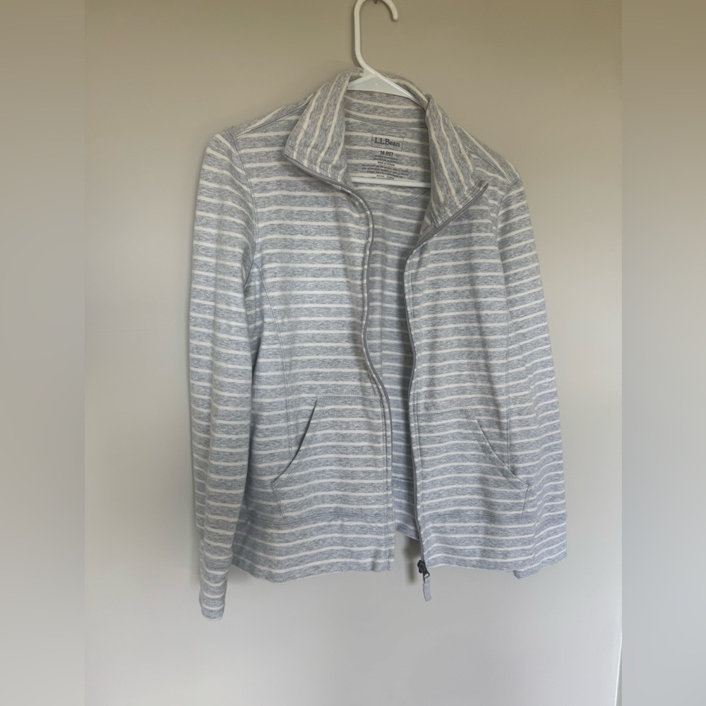 L.l.bean women’s zip jacket- size medium petite